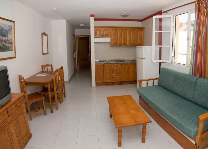 Apartamentos Checkin Laurisilva